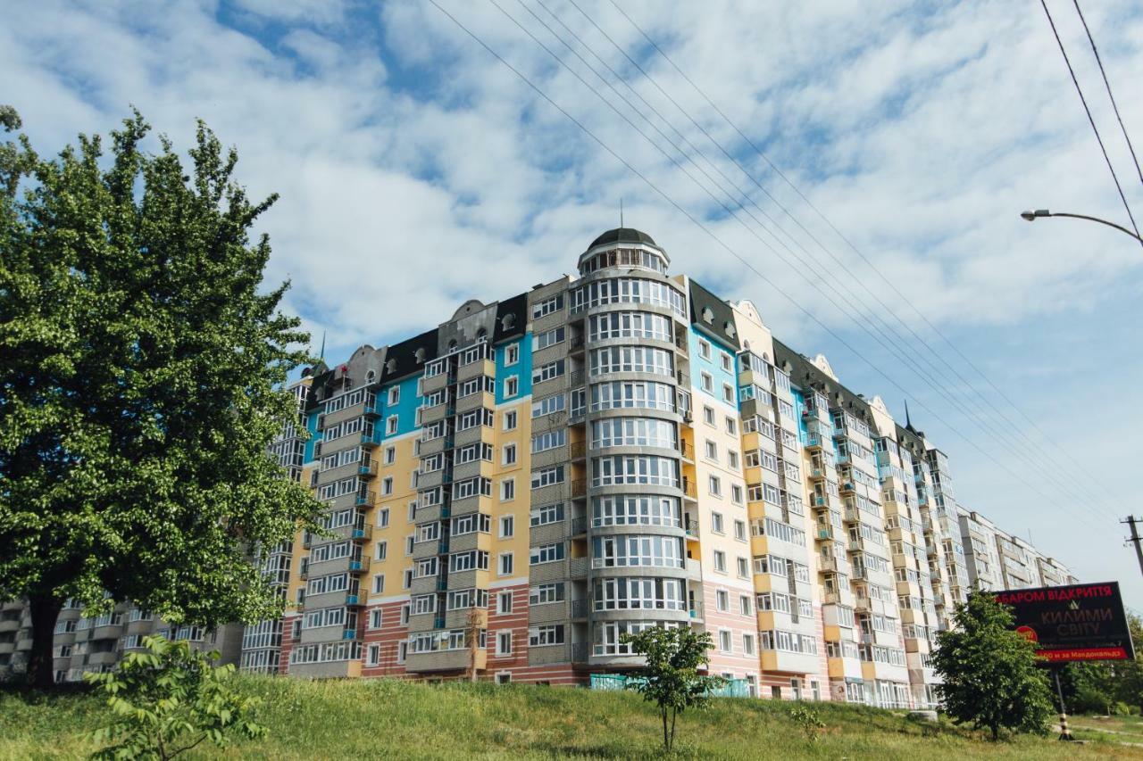 Апартаменты Возле Тц Лавина 1 Этаж Sumy Exterior photo